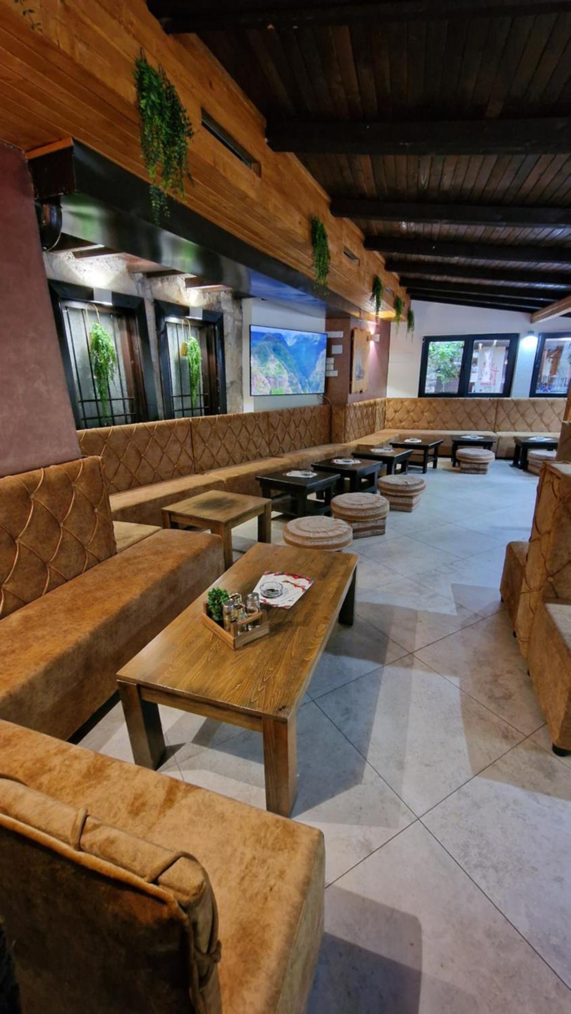 Pansion Oscar Summer Garden Mostar Eksteriør bilde