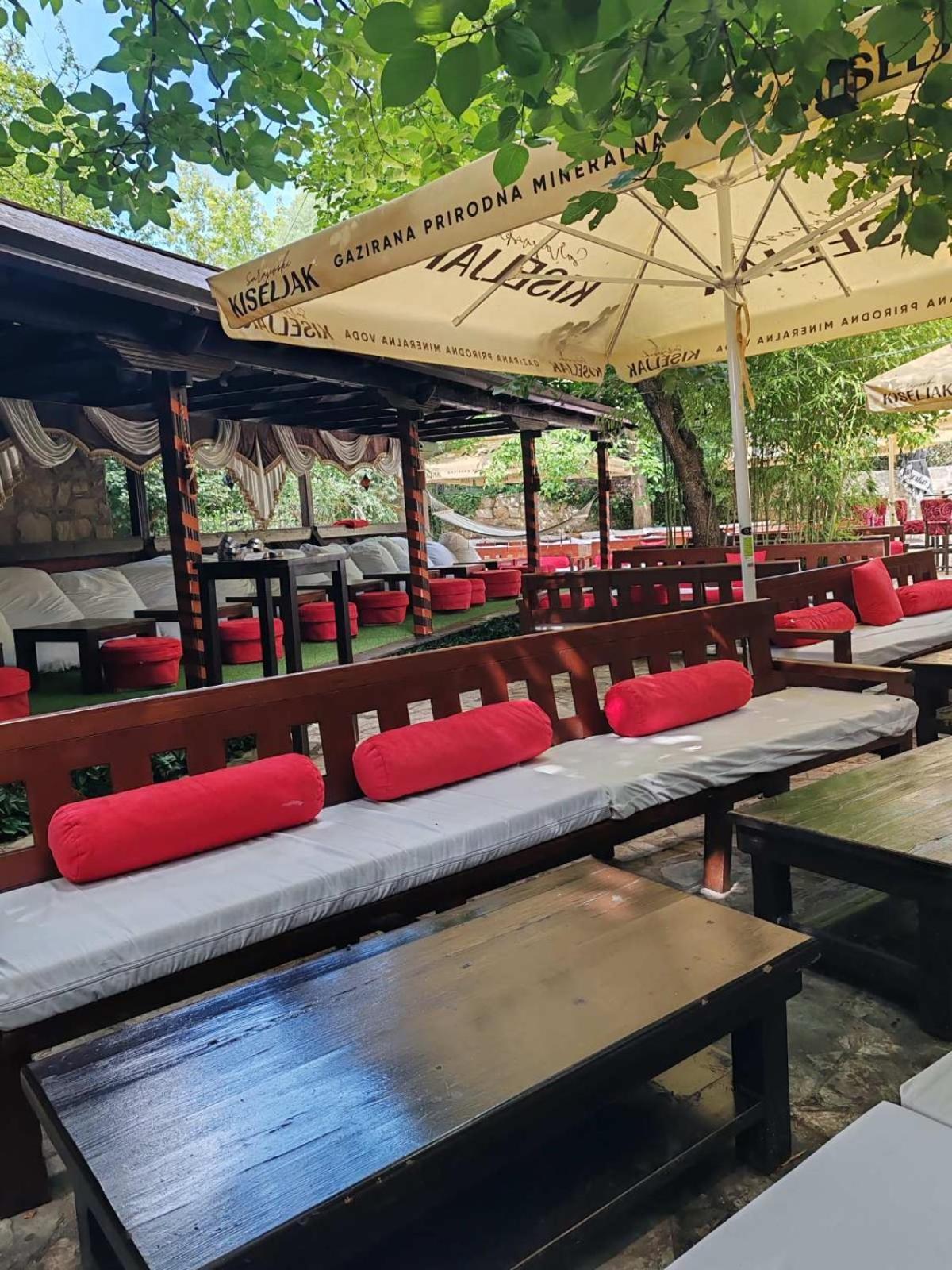 Pansion Oscar Summer Garden Mostar Eksteriør bilde